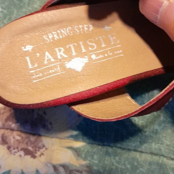 Red Leather  Slip-On Sandals with Floral Accent By Spring Step L'Artiste Size 37 - Picture 4 of 5